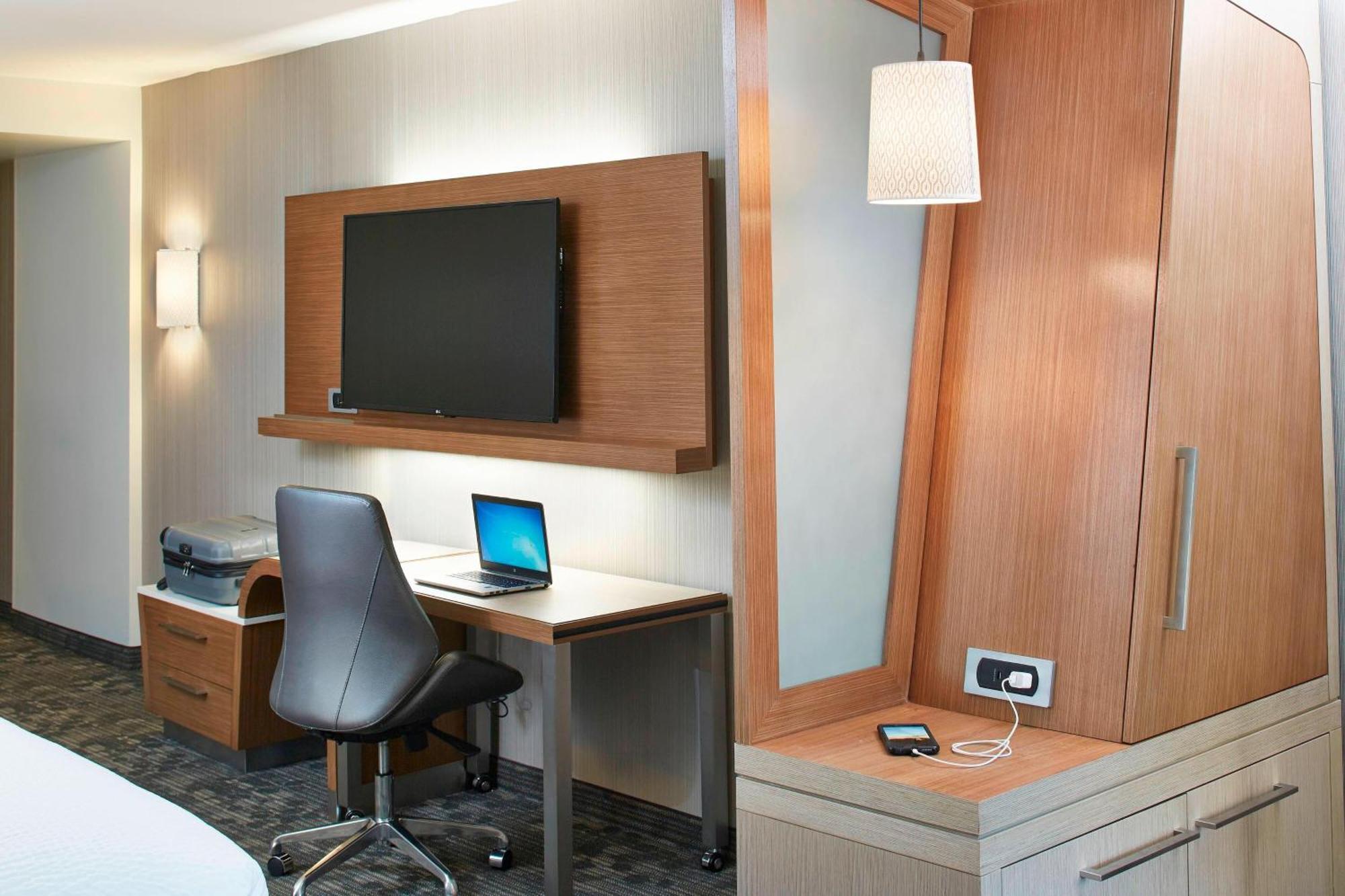 Courtyard By Marriott Lake George Zewnętrze zdjęcie